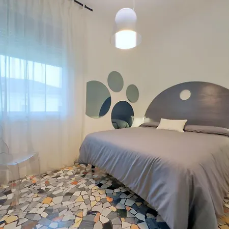 San Felice's Urban Elegance Daire *