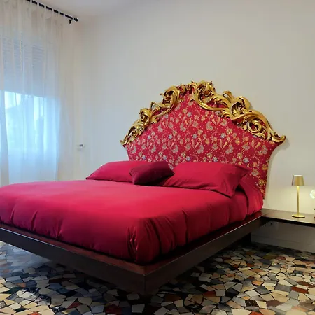 San Felice's Urban Elegance Appartement