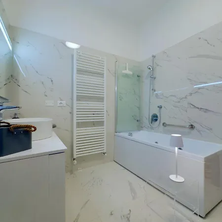 Appartement San Felice's Urban Elegance *