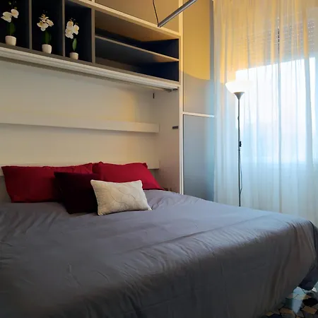 San Felice's Urban Elegance Appartement