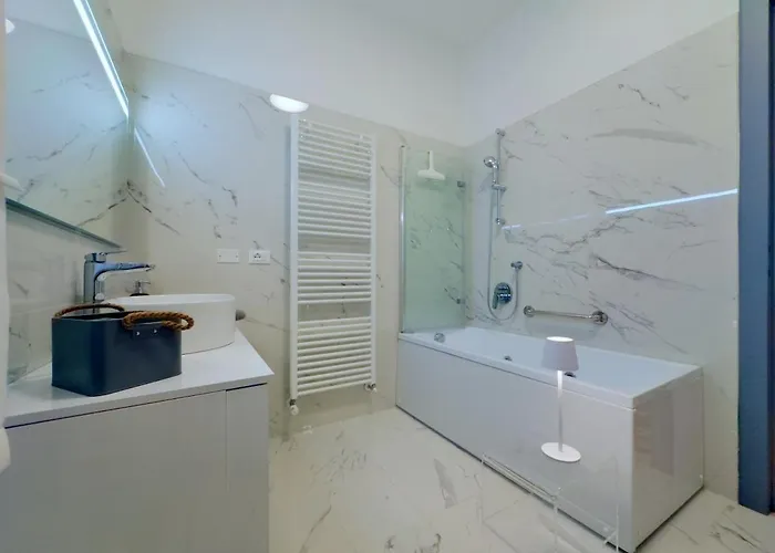 Apartment San Felice's Urban Elegance *